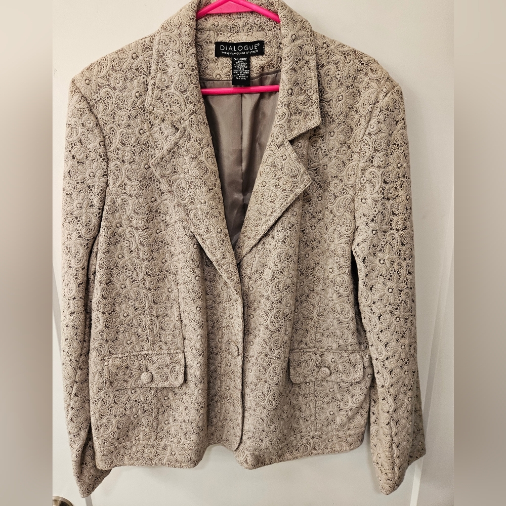 NWOT - Lace Embroidered Dialogue Blazer Jacket - Size XL